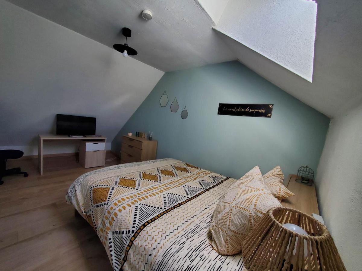 Studio Grand Lit 160 Tout Equipe Wifi Le Creusot Εξωτερικό φωτογραφία